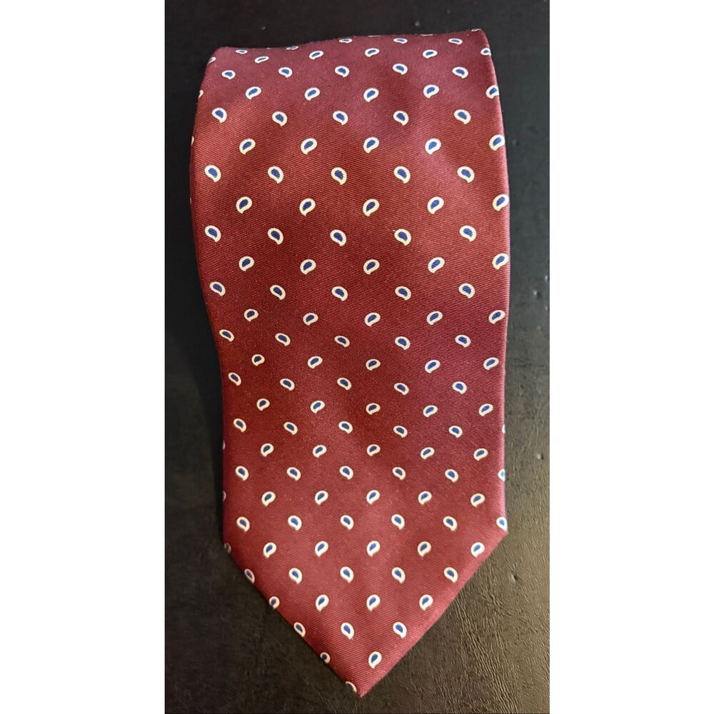 Brooks Brothers tie